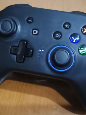 EasySMX ESM-4108 wireless controller for Nintendo Switch and PC