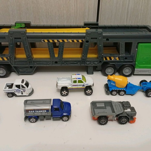 Matchbox Speedway Transport Truck μεταχειρισμένη νταλίκα με σετ οχημάτων