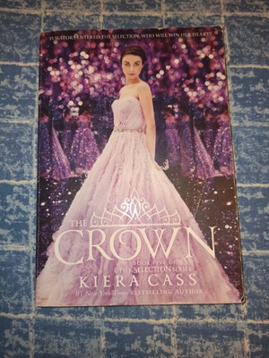 The Crown by Kiera Cass used English book