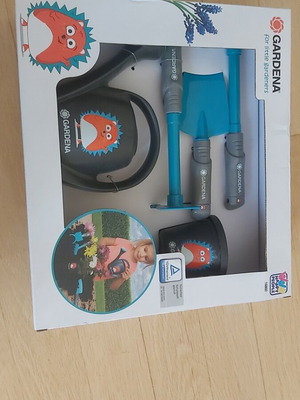 Children's gardening tool set new