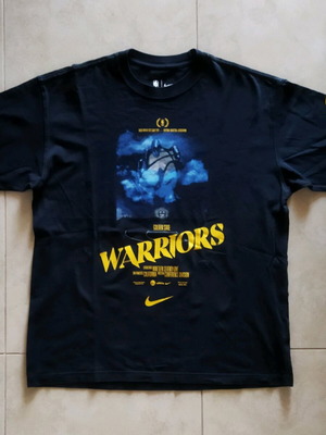 Ανδρικό μπλουζάκι Nike NBA Warriors σαν καινούργιο, μέγεθος Medium