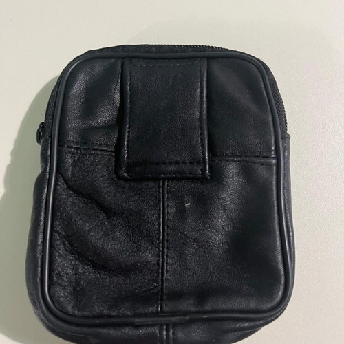 Black waist bag like new with 4 compartments