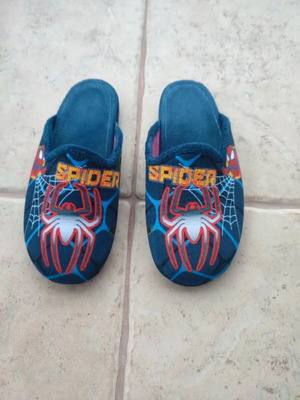 Spider-Man children's winter slippers size 34, dark blue