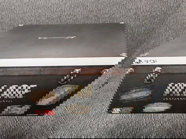 Resident Evil Village collectors edition PS5