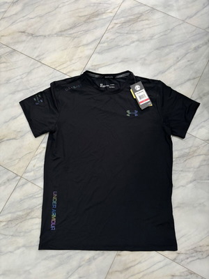 Under Armour reflective T-shirt size L new