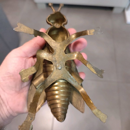 Set of 2 vintage brass bee ashtrays used