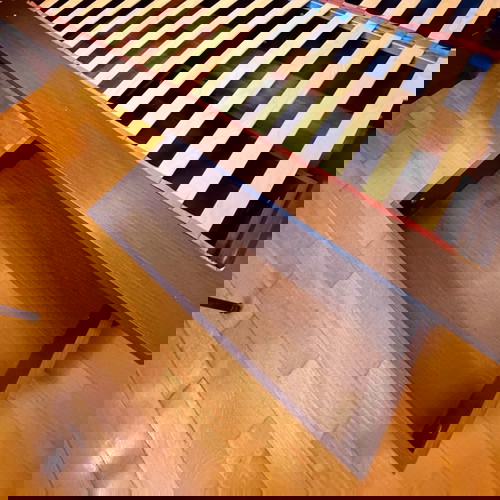 Κρεβάτι ξύλινο Wenge σαν καινούργιο, σετ με στρώμα και κομοδίνα