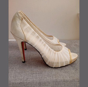 Christian Louboutin παπούτσια γυναικεία ν.38