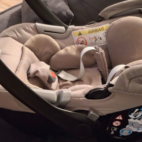 Inglesina Electa Car Seat like new for infants