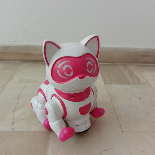 Electronic Cat Toy used with minor tail damage