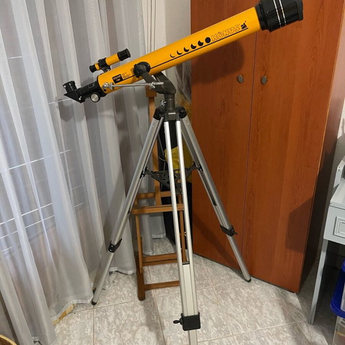 Konustart telescope like new with original box
