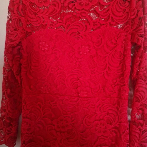 Lace dress red like new, size M