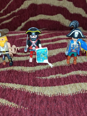Playmobil pirates like new