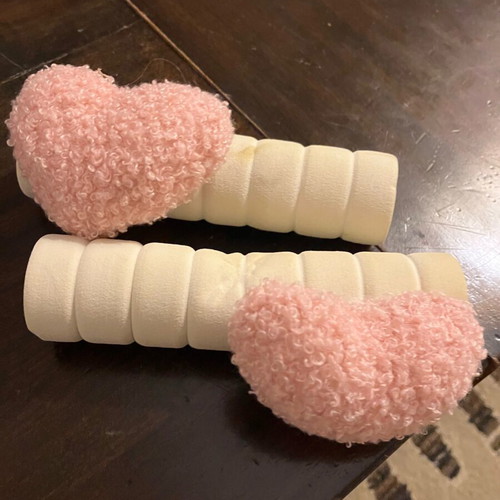 Decorative door knob cover like new, white beige with knitted heart