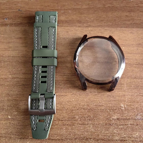 GT3 46mm Screen Protector and 22mm Green Strap new