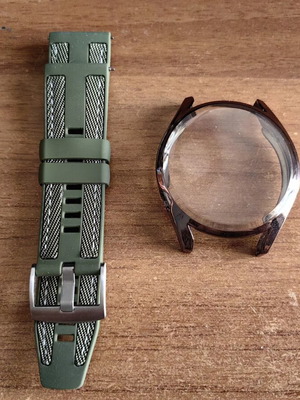 GT3 46mm Screen Protector and 22mm Green Strap new