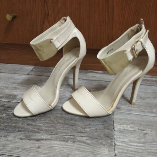 Women's high-heeled sandals used, beige and gold, size 36