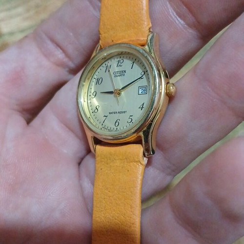 Citizen Quartz watch used, vintage gold tone, women's
