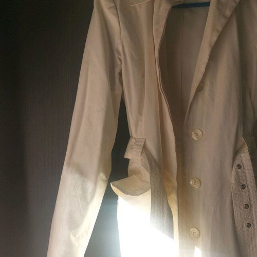 Women's white trench coat like new, size M