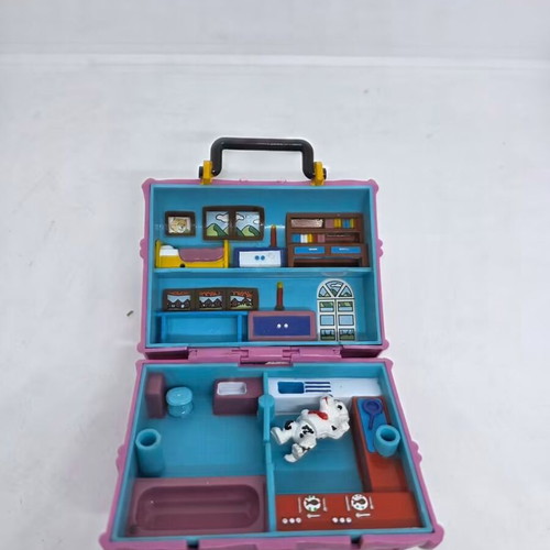 Polly Pocket playset