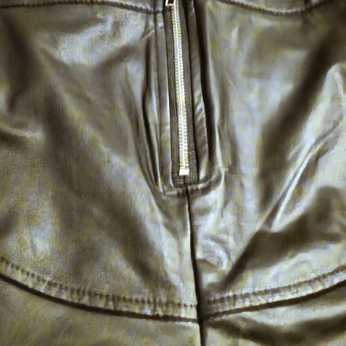 Spandex leather-type shorts new, size L, black