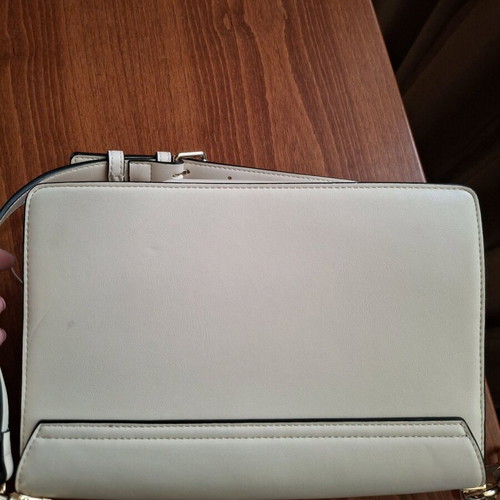 Twinset crossbody bag like new, cream with gold chain detail
