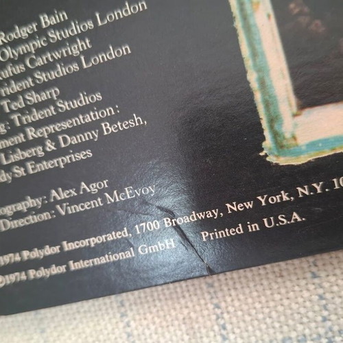 Barclay James Harvest Everyone Is Everybody Else LP употребяван, рок
