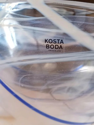 Kosta Boda bowl like new, handmade decoration