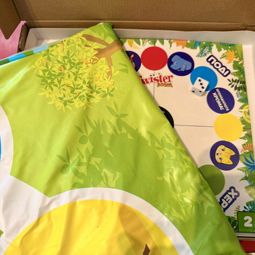 Twister Junior Hasbro board game like new for kids 3+