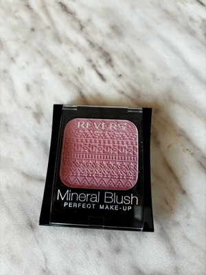 Mineral blush new