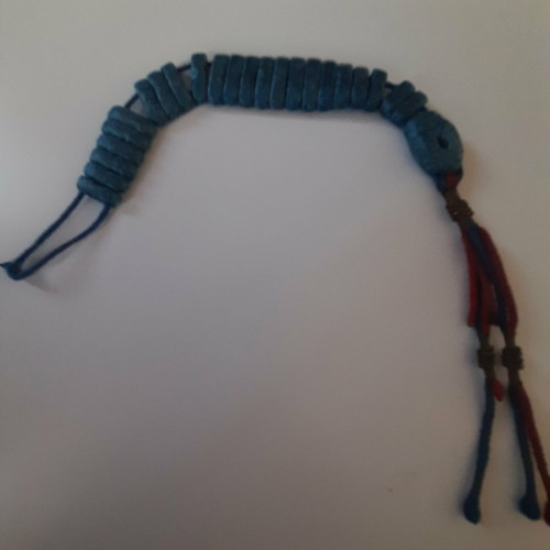 Necklace and bracelet like new with beads and leather ribbons for crafts