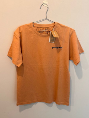 Patagonia T-shirt size S brand new