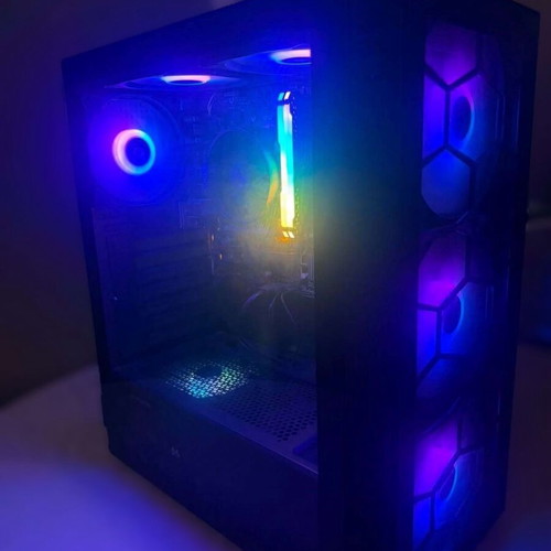 Gaming PC with Ryzen 5 5600G, 32GB RAM, SSD 512GB, Radeon Vega 7