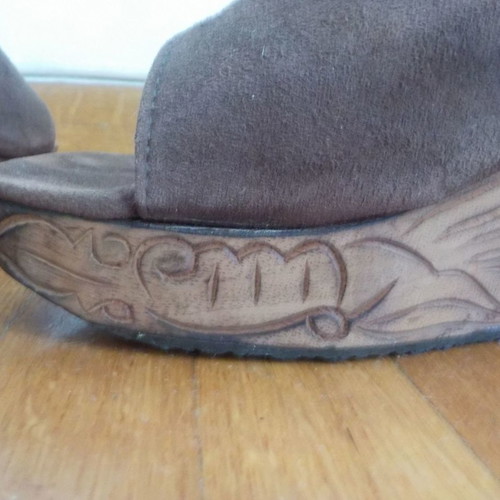Suede sandals handmade new, 9 cm heel, brown