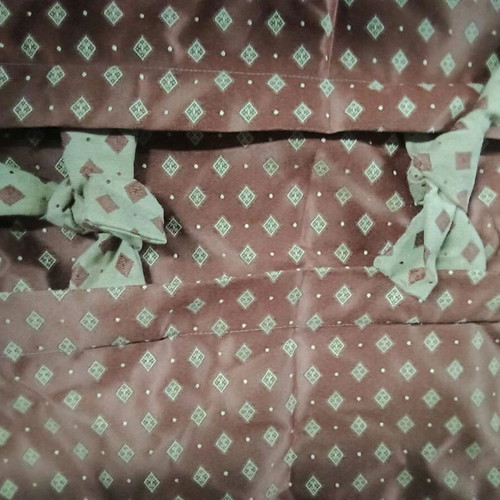 Decorative silk pillowcase 40x40 like new