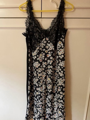 Zara midi slip dress with daisy print and black lace