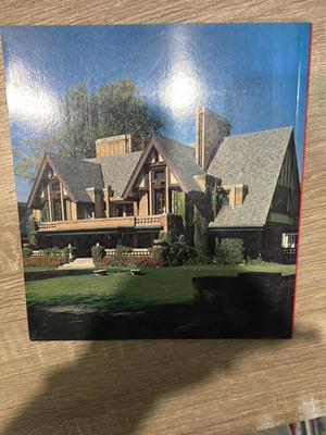 Frank Lloyd Wright book like new