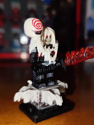 Φιγούρα Knull Symbiote King σαν καινούργιο με αξεσουάρ