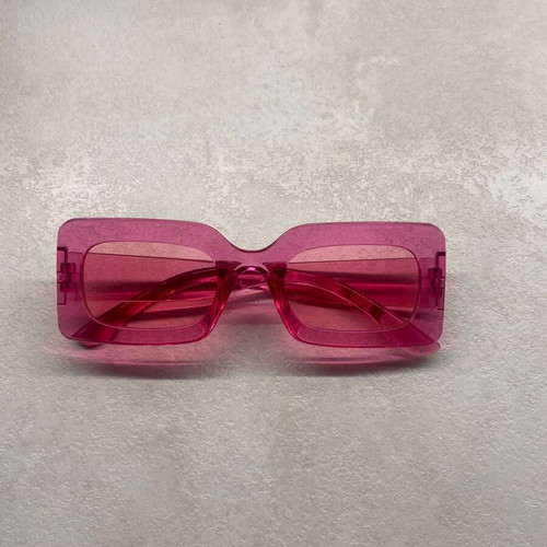 Pink sunglasses like new, modern and stylish