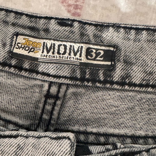 Women's jeans like new, gray with distressed look