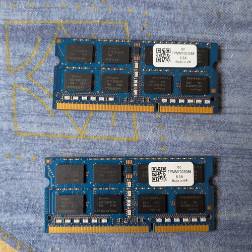Laptop memory cards 4+4 GB like new