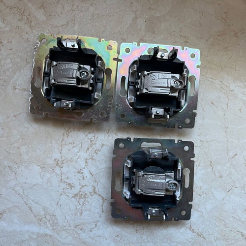 Legrand Valena electrical supplies new, 10 sockets, 10 switches, 3 for TV, 1 telephone