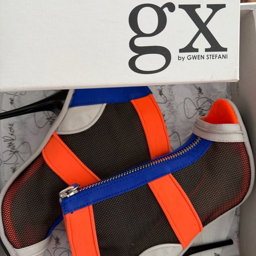 Gwen Stefani Nak summer bootie new, size 38, blue orange