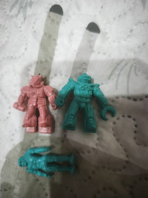 Teratomaxoi Laki Kap figures pack of 3 like new