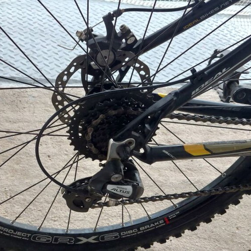 Ideal Strobe Disc 26" Alloy Mountain Bike, 24-speed Shimano