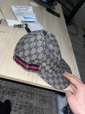 Gucci cap size M excellent condition gray