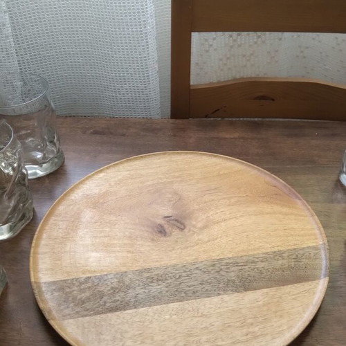 Set of 6 water and juice glasses with bamboo tray like new