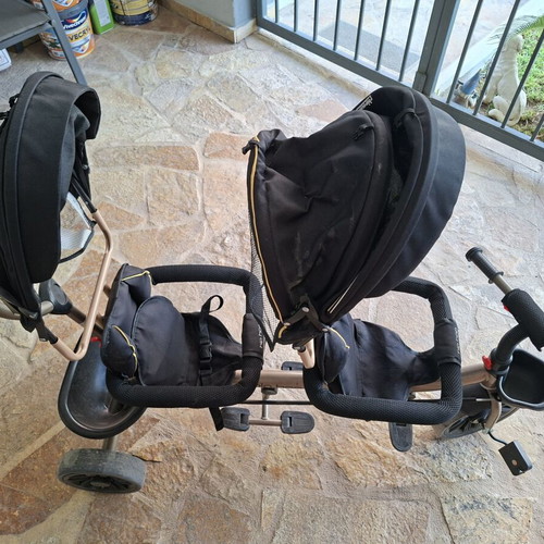 Chipolino tricycle for twins like new