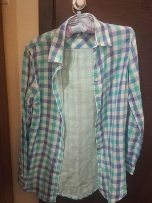 Tommy Hilfiger plaid long-sleeve shirt like new, size S