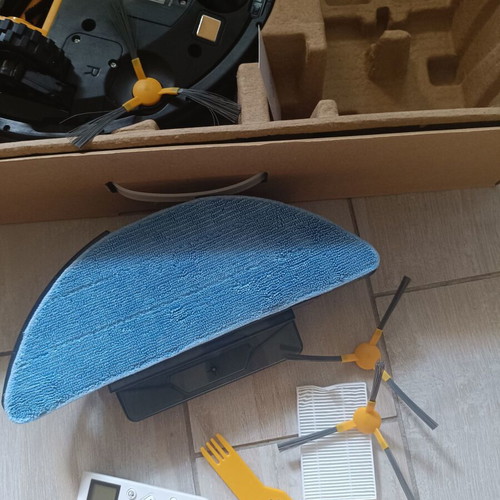 Liectroux Robot Vacuum C30B with Wi-Fi, 4000 Pa suction